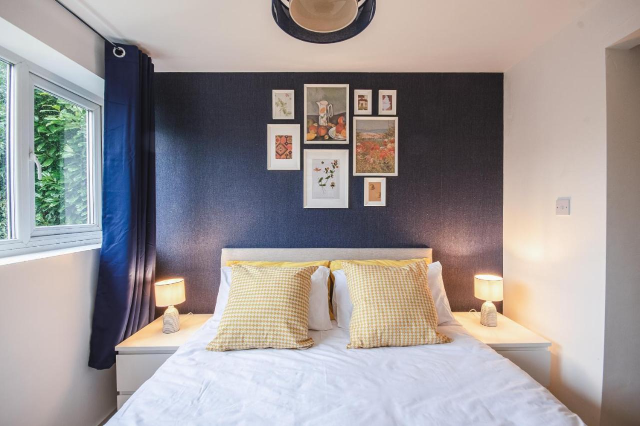 4 Bed House City Centre-Free Parking-2Mins From Station Cantorbéry Extérieur photo